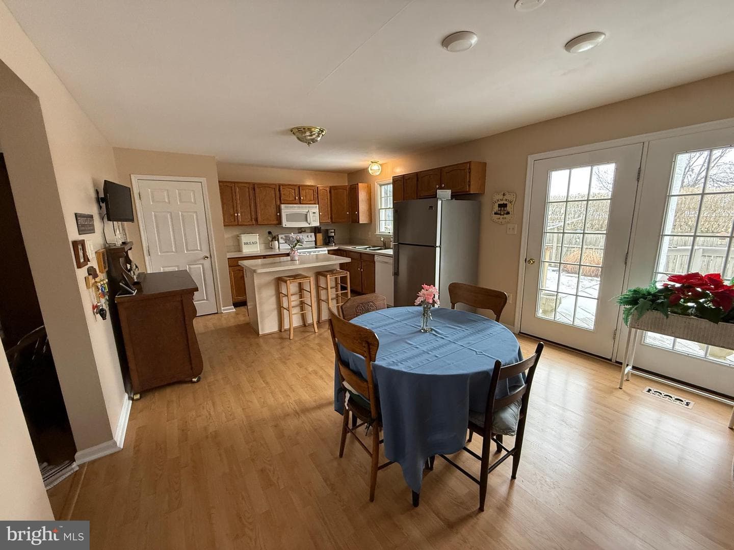 252 Forest Circle photo 9