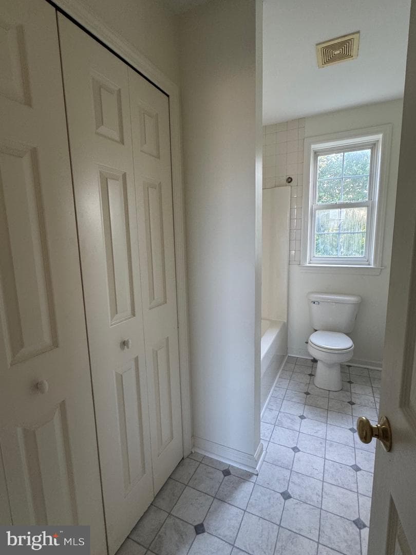 6 Laurel Lane photo 3