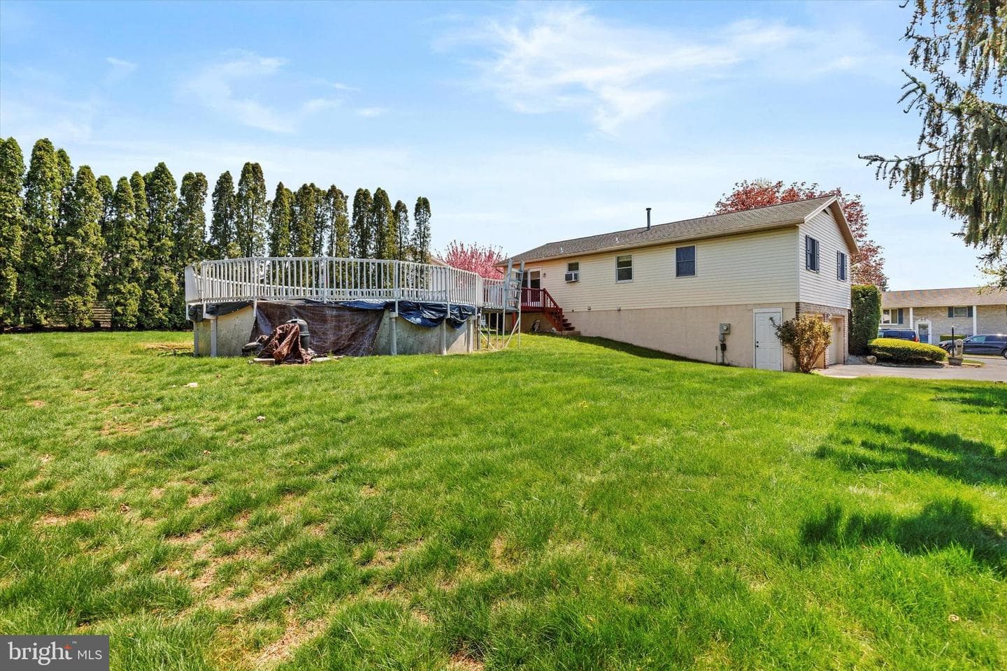 404 Birch Lane photo 30
