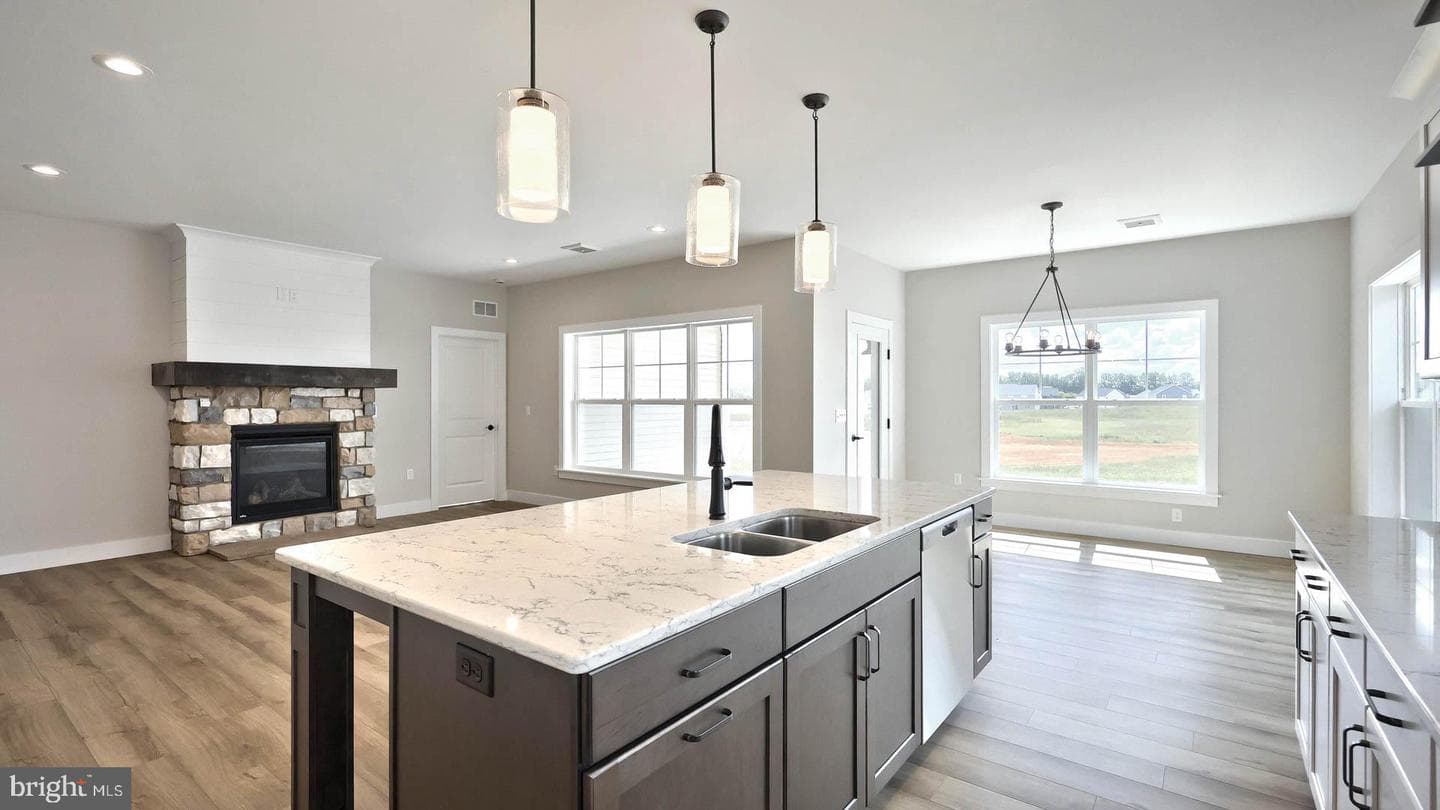 416 Pinnacle Ridge Drive photo 10