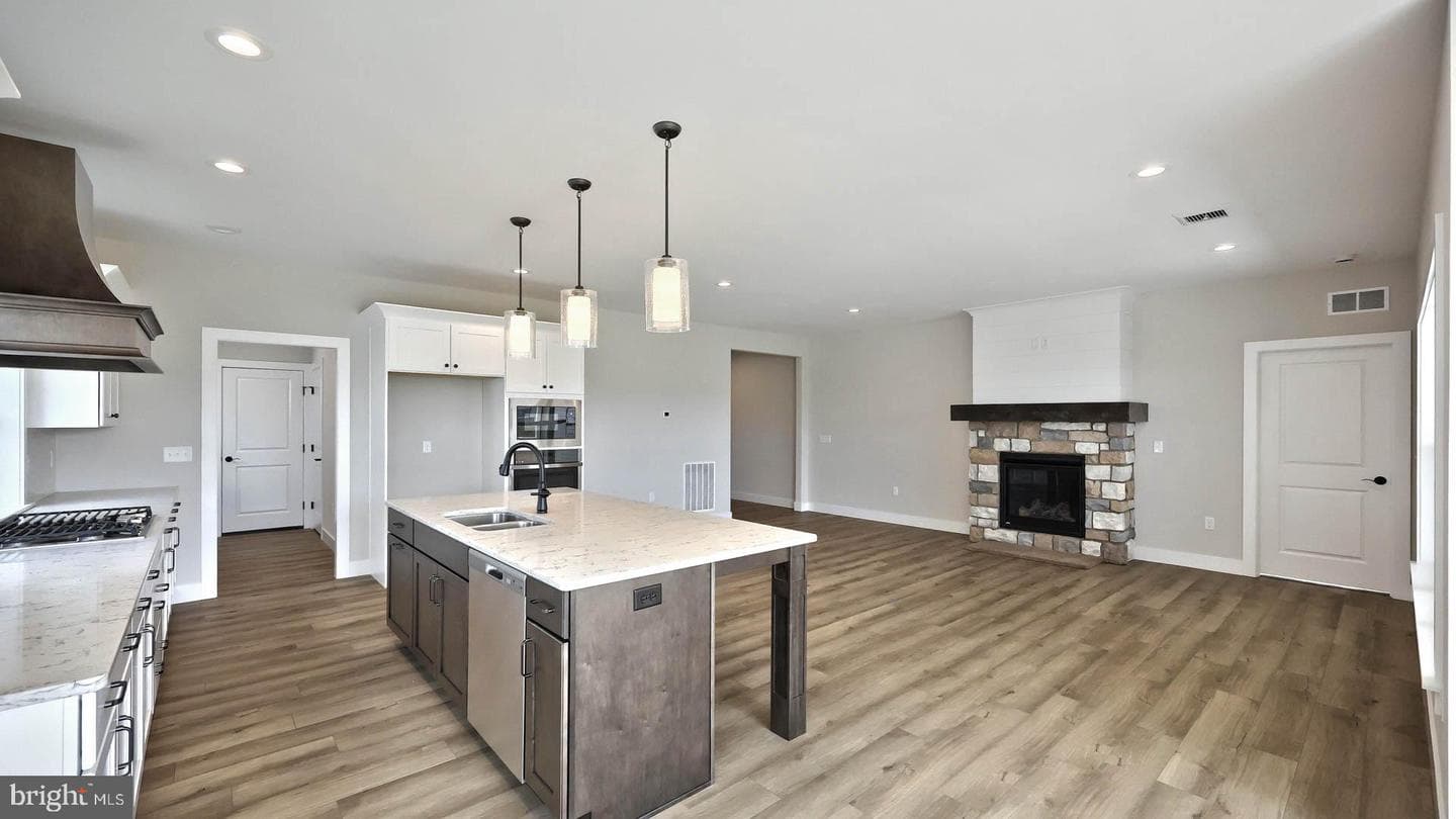 416 Pinnacle Ridge Drive photo 14