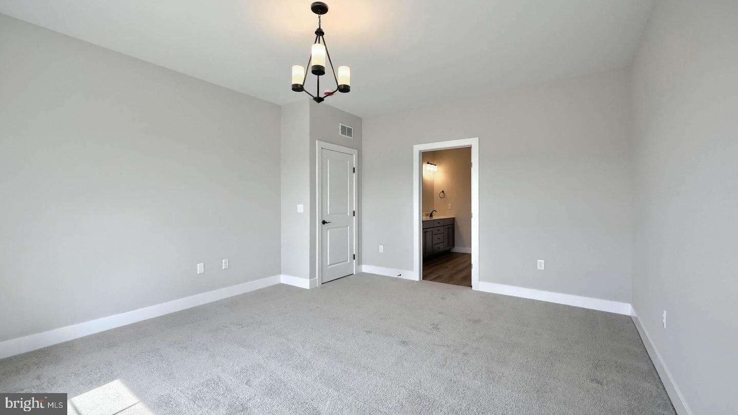 416 Pinnacle Ridge Drive photo 23