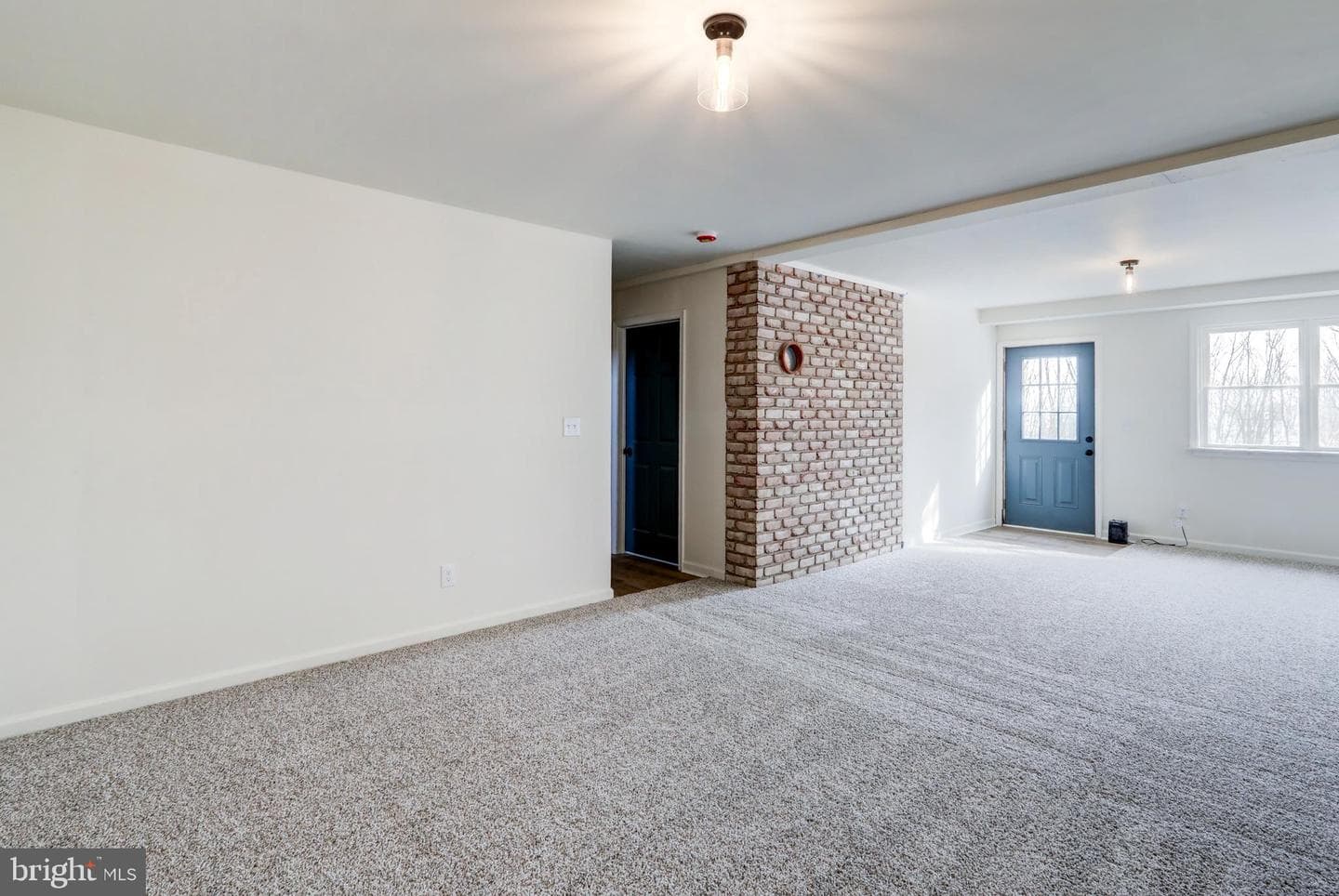 1370 Twigg Avenue photo 32
