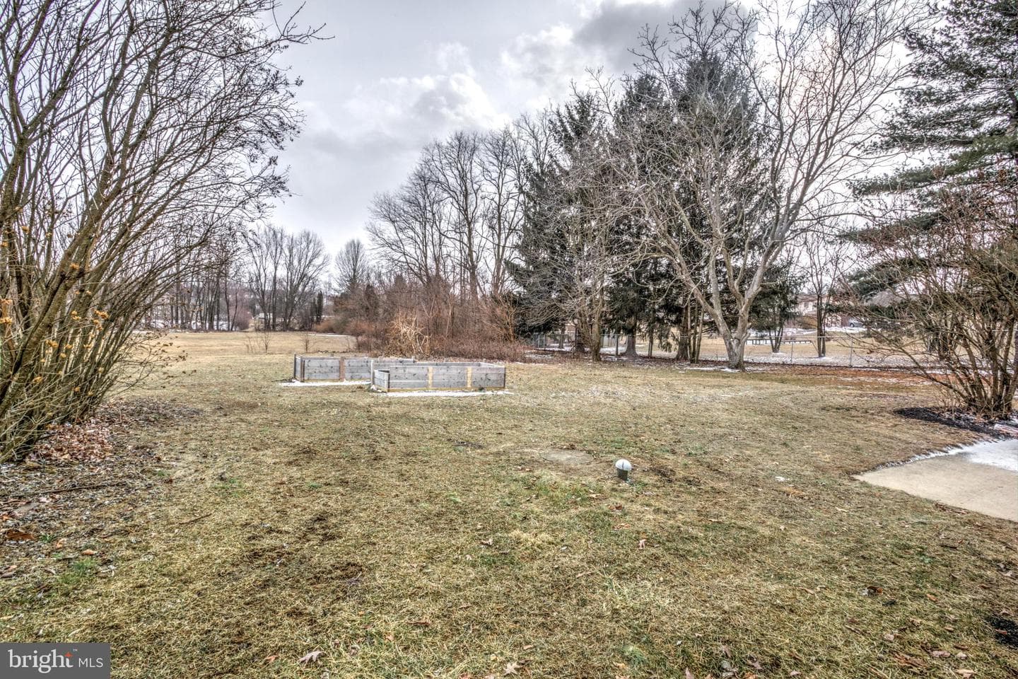 1370 Twigg Avenue photo 6