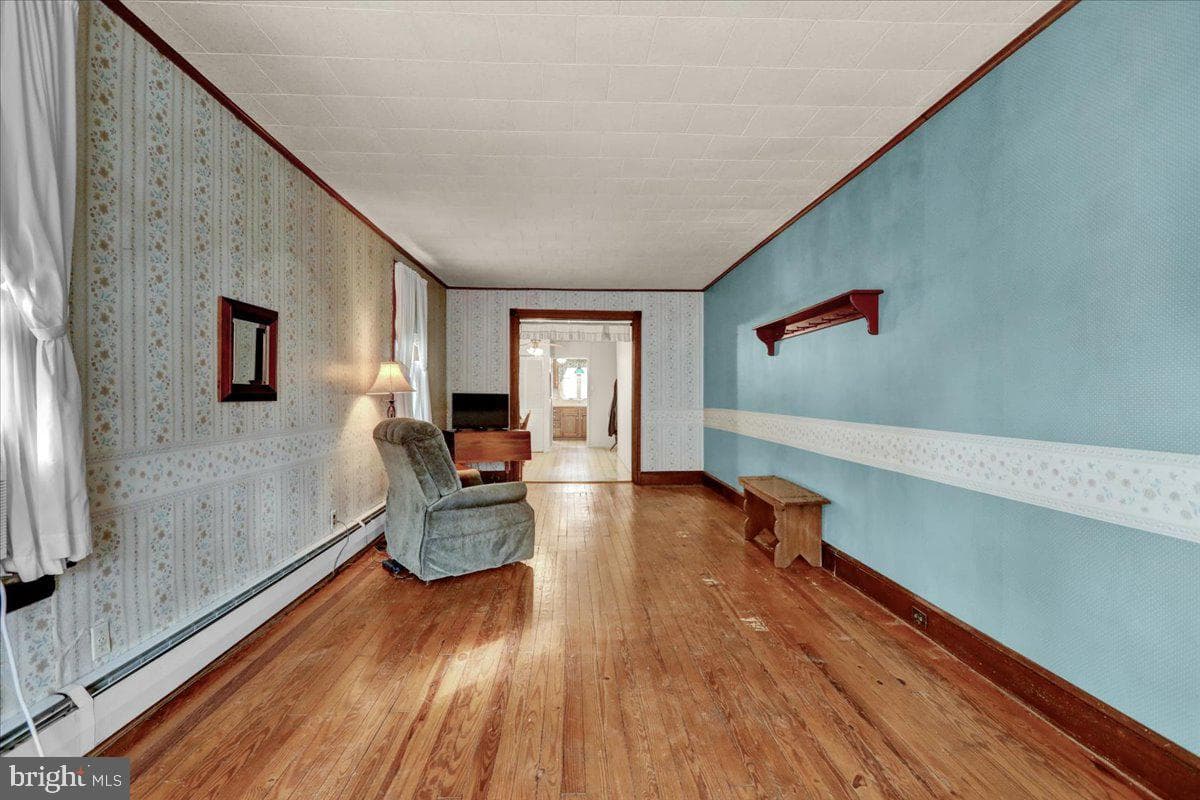 77 E Main Street photo 3
