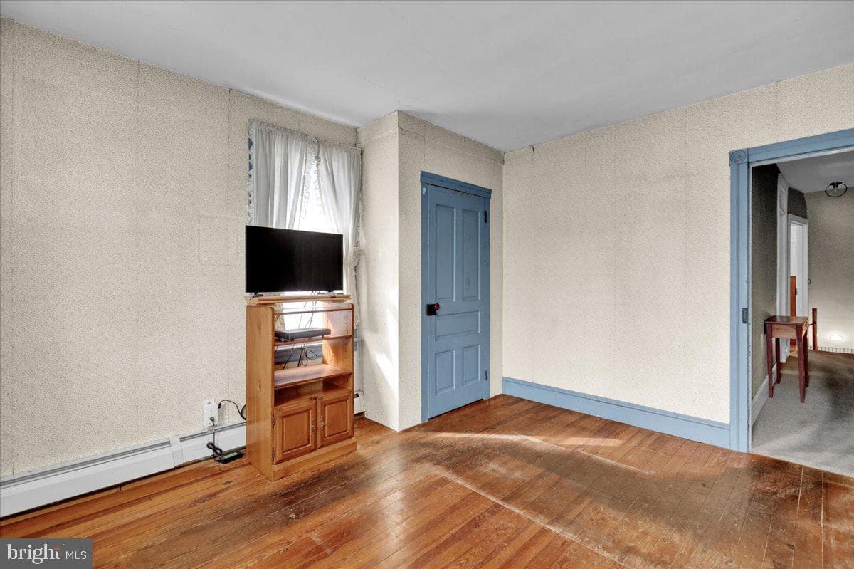 77 E Main Street photo 9