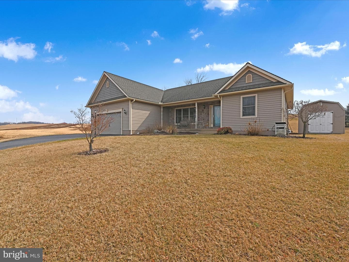 1526 Rolling Meadow Dr photo 2