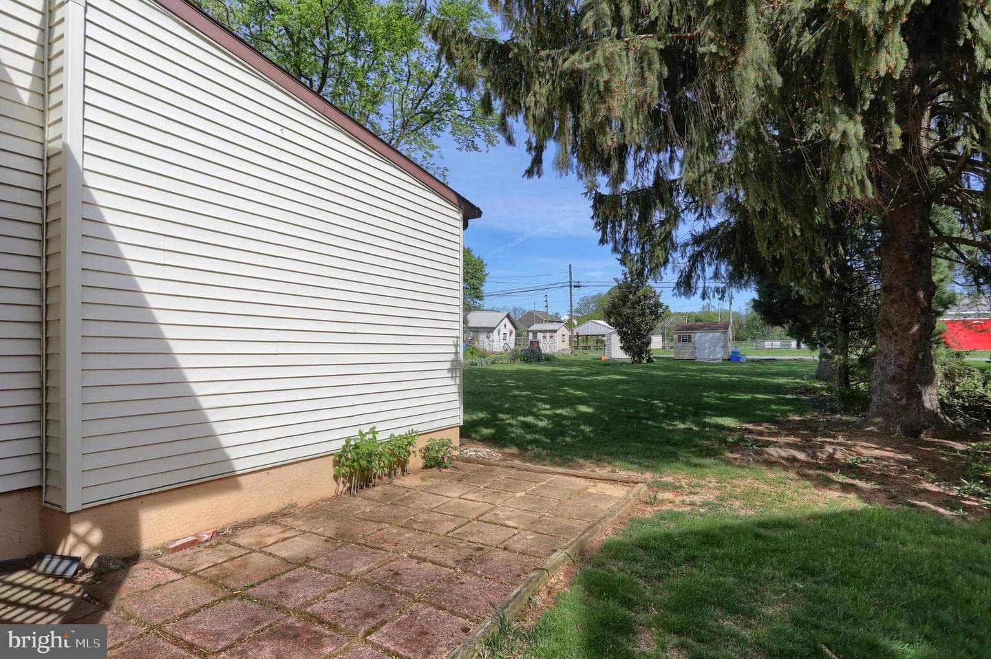 659 E Maple Street photo 34