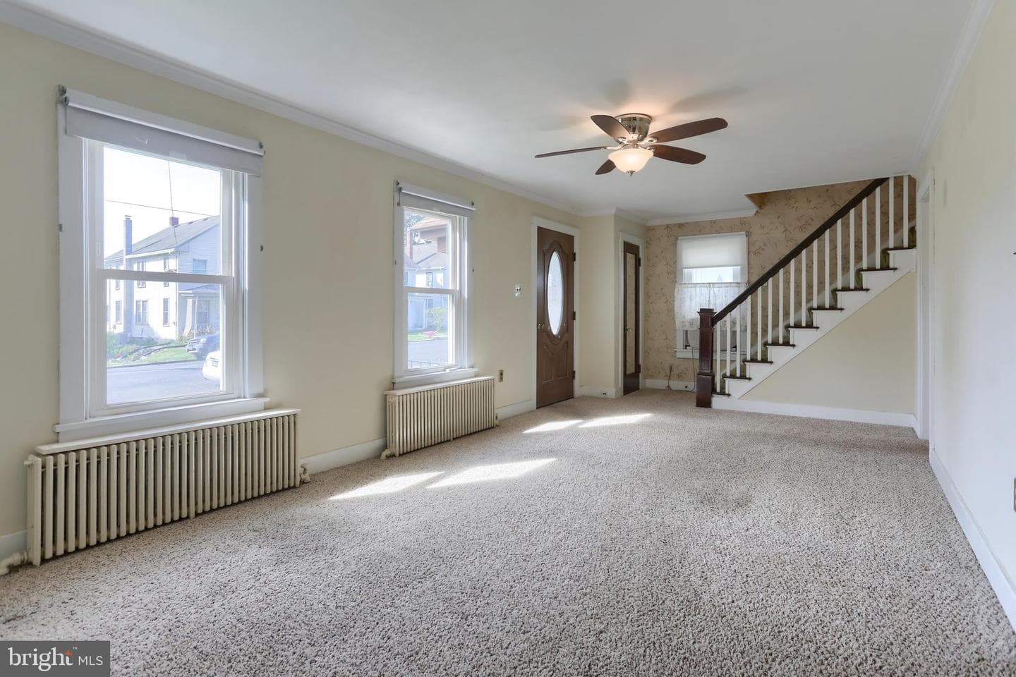 659 E Maple Street photo 7