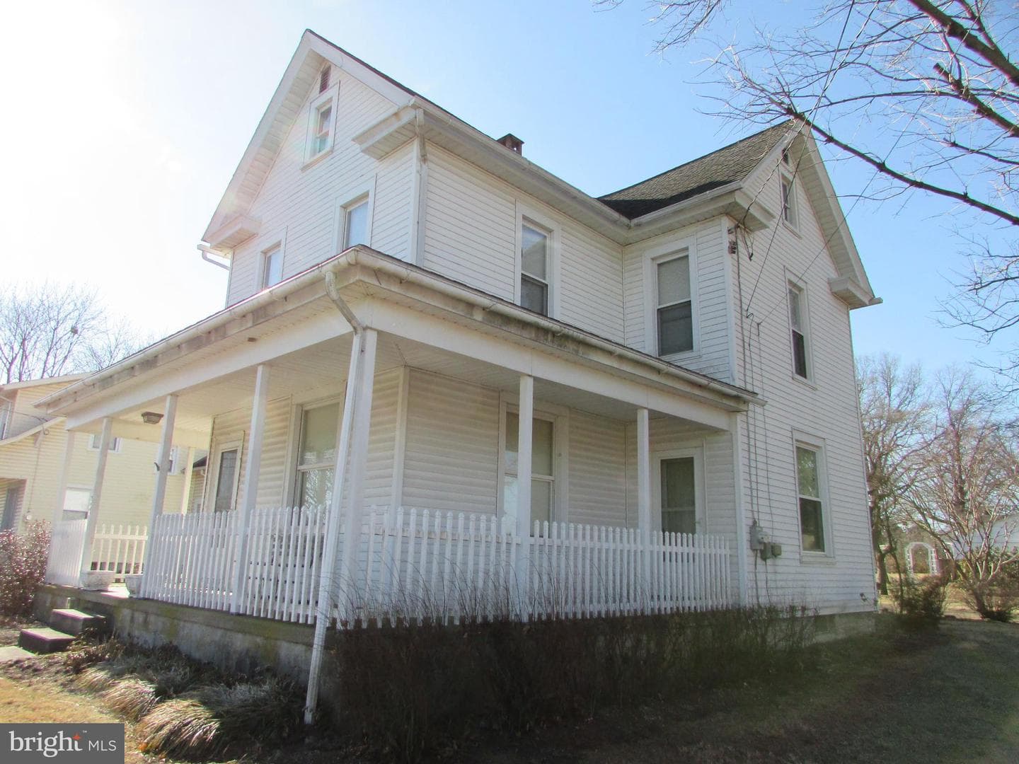 216 E Main Street photo 3