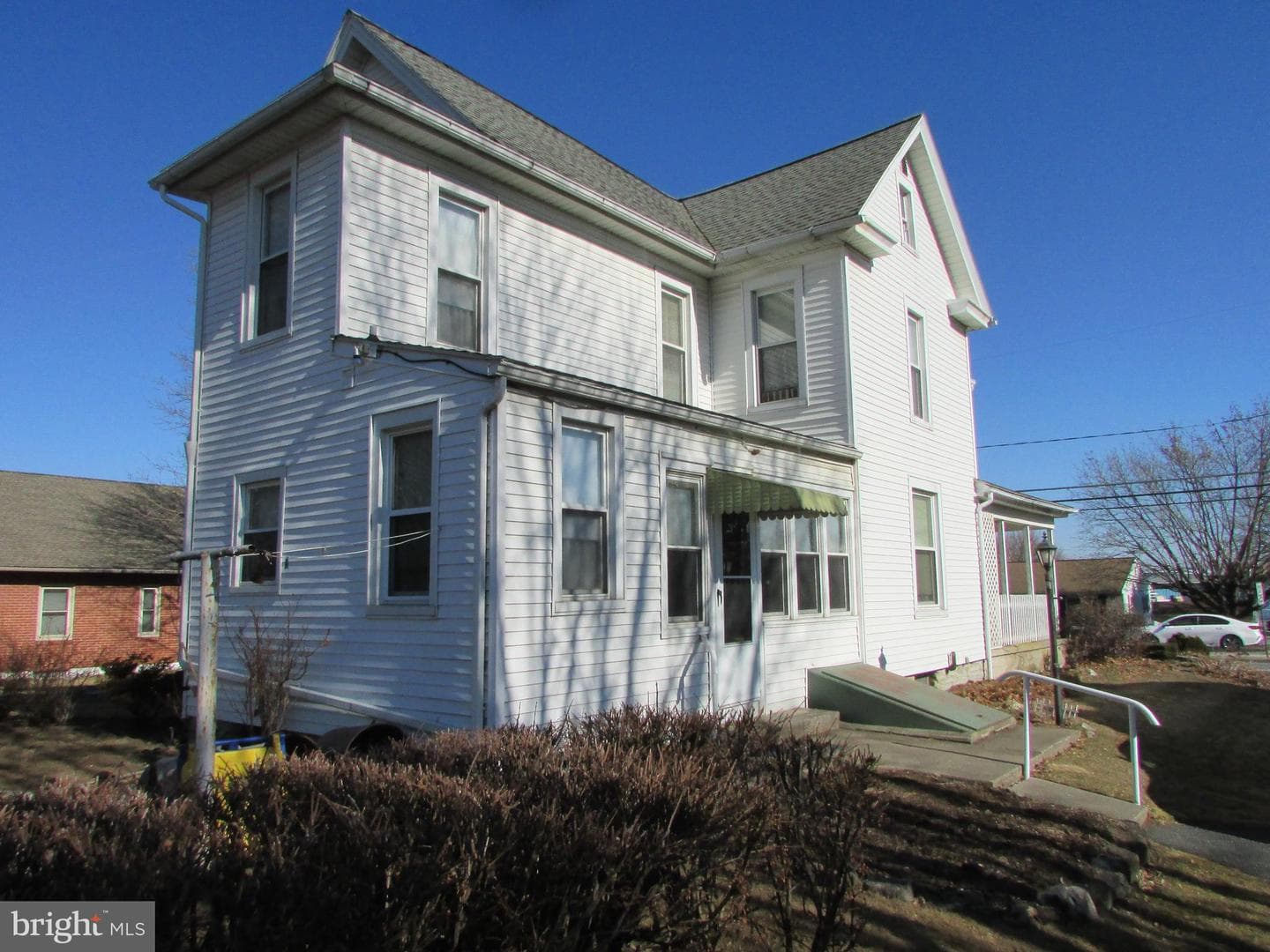 216 E Main Street photo 5