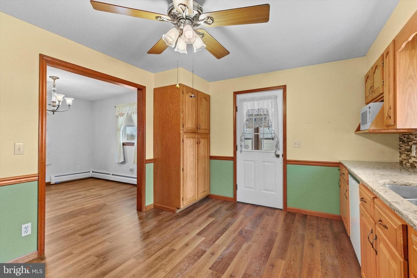 1308 S 5th Avenue photo 11