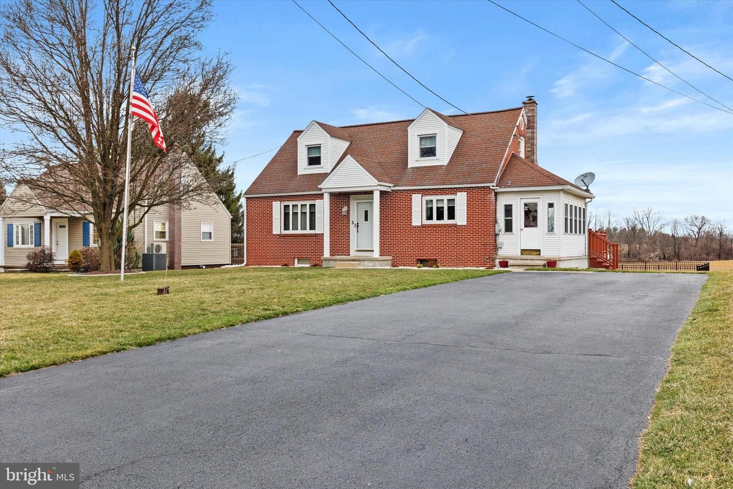 1308 S 5th Avenue photo 2