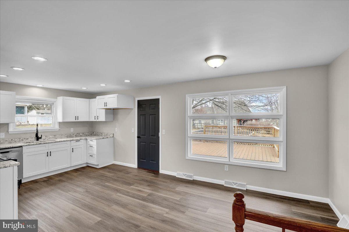 309 Davis Lane photo 10
