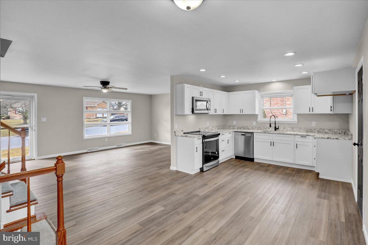 309 Davis Lane photo 5
