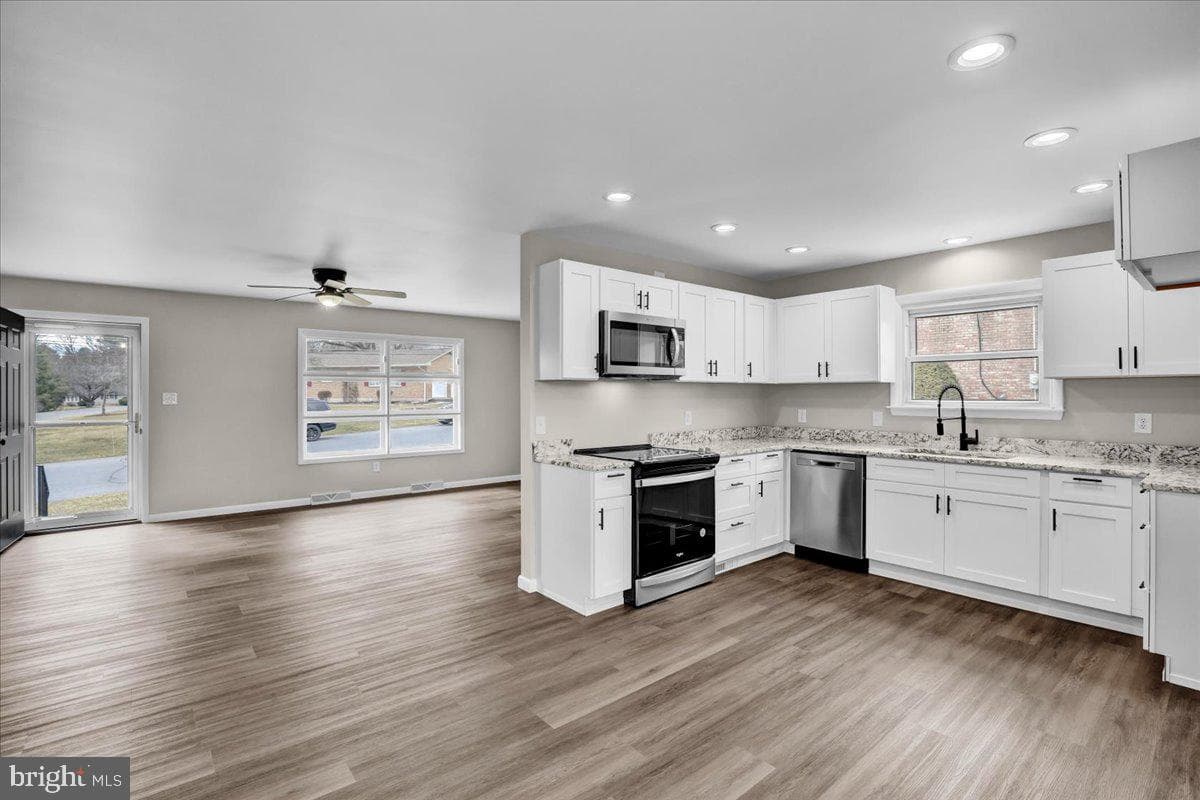 309 Davis Lane photo 6