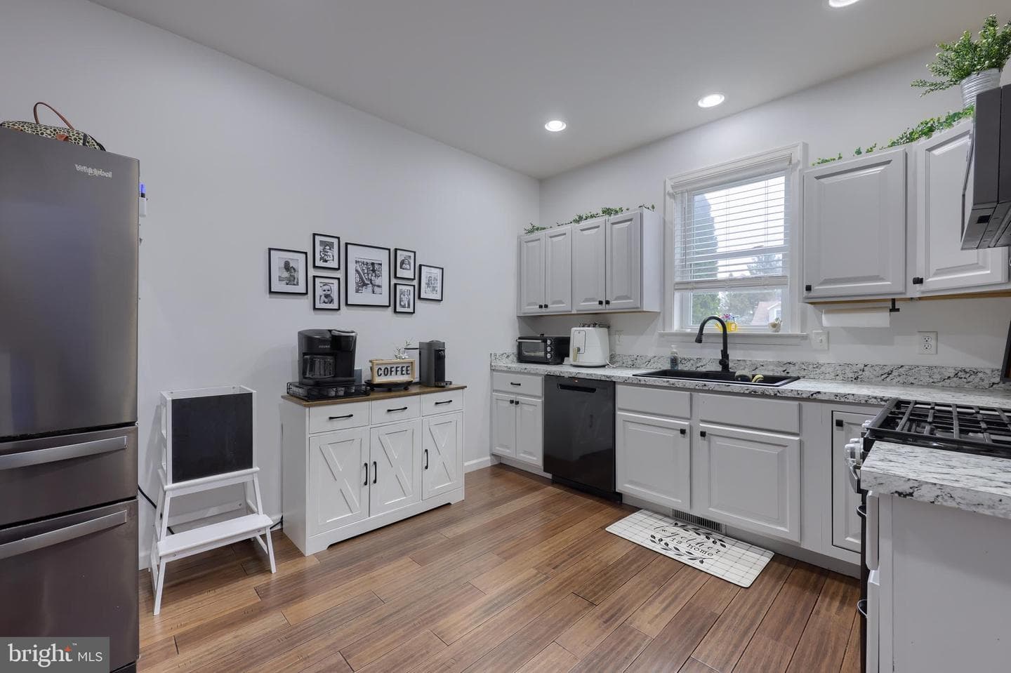 306 S Cherry Street photo 12