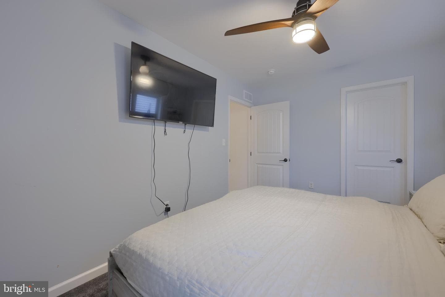 306 S Cherry Street photo 19