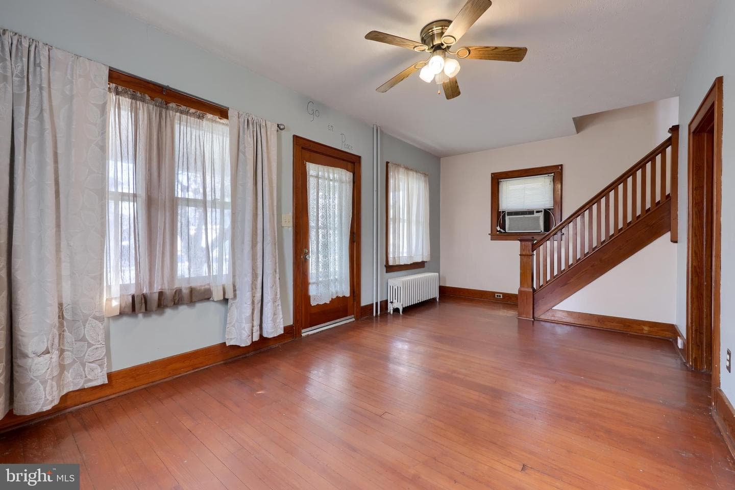 11 E Poplar Street photo 13