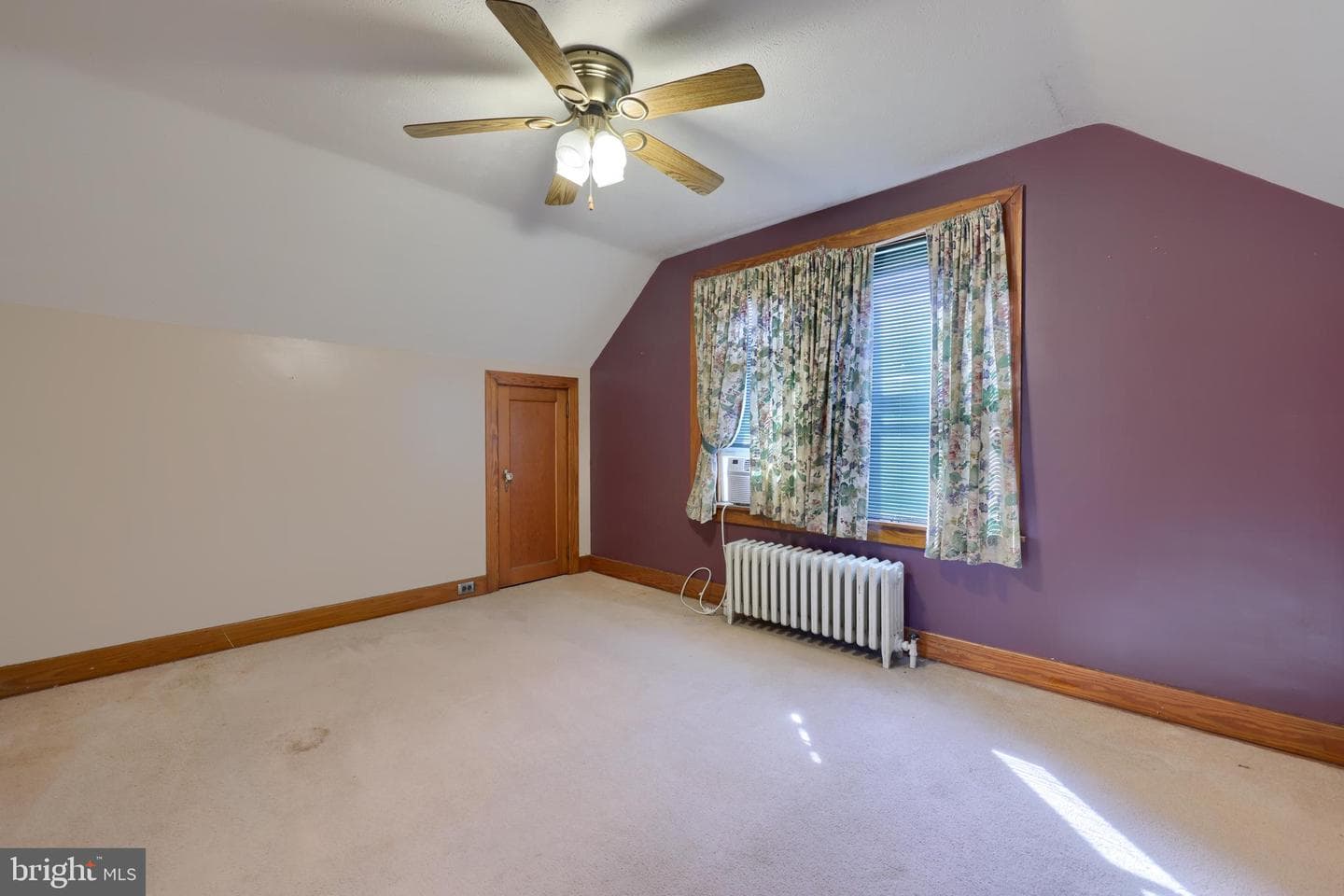 11 E Poplar Street photo 30