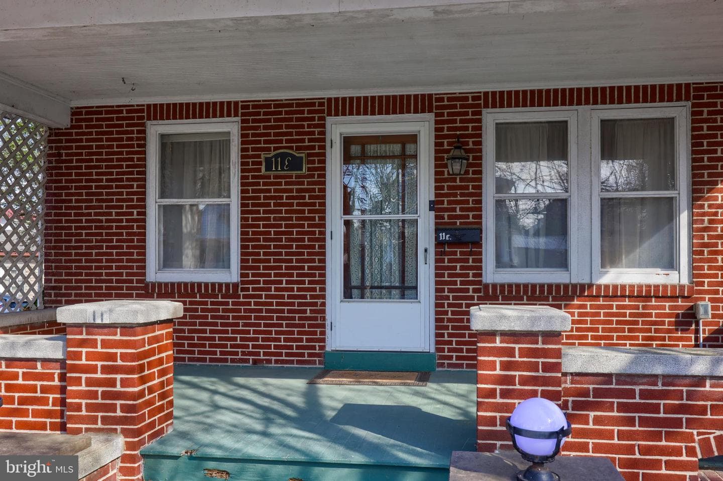 11 E Poplar Street photo 4