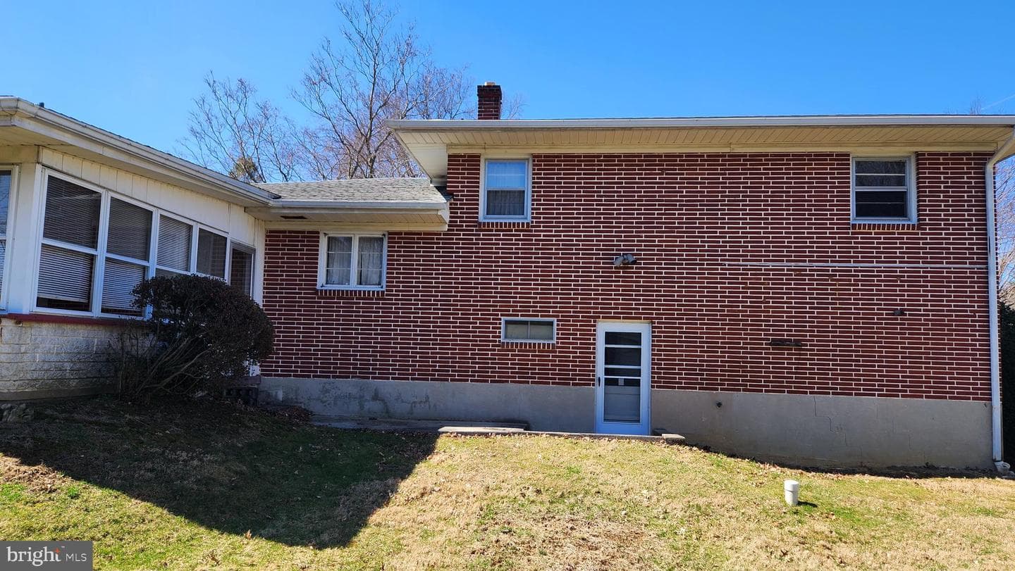 124 Maple Street photo 22