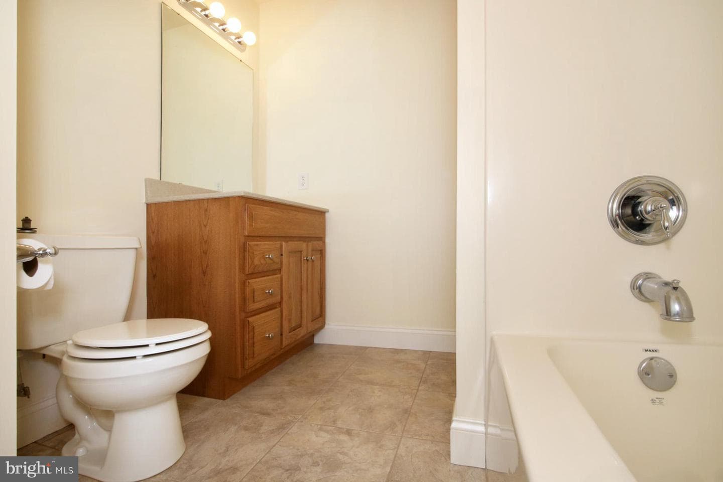 1043 English Drive photo 35
