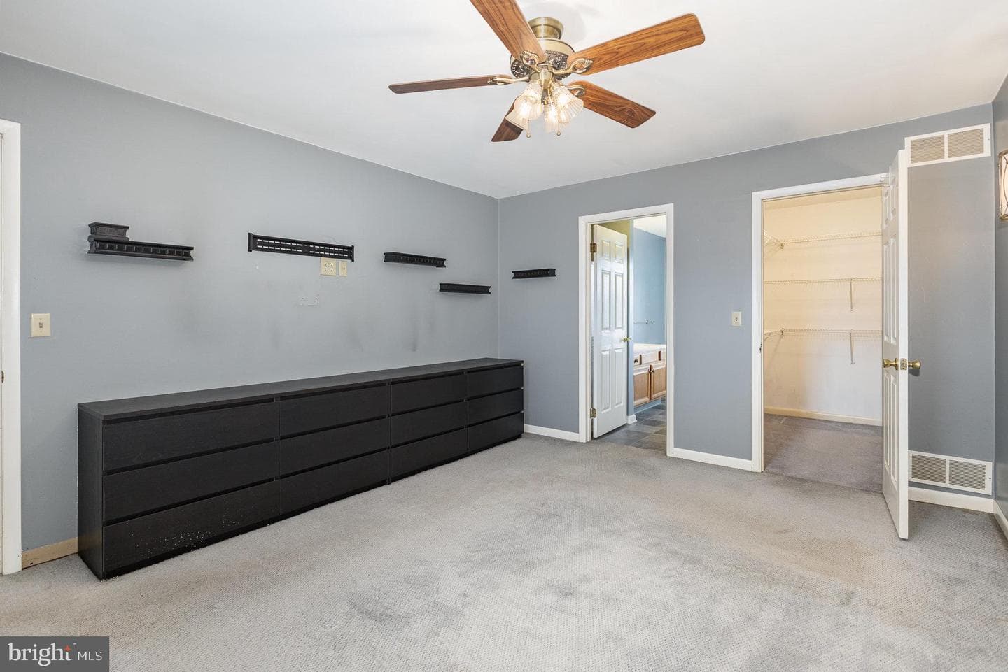 1387 Sholly Avenue photo 14