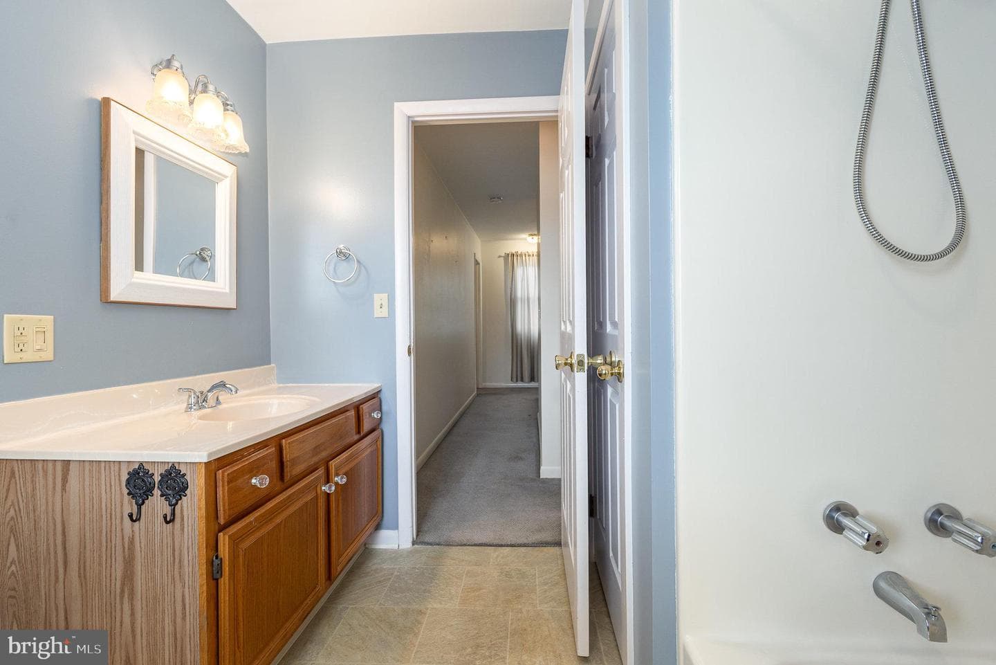 1387 Sholly Avenue photo 16