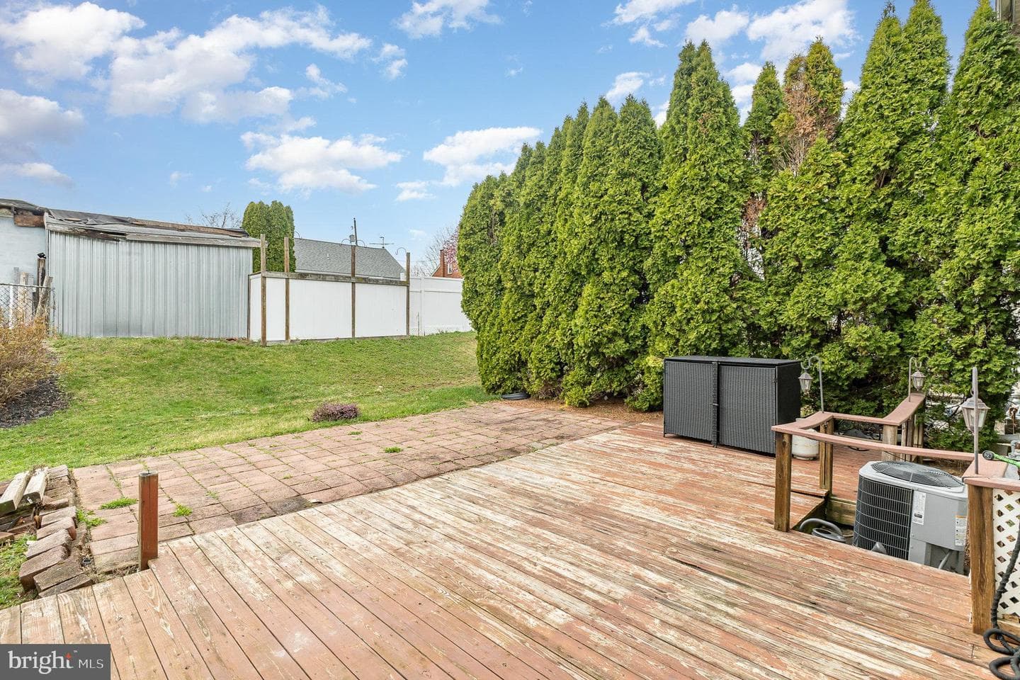 1387 Sholly Avenue photo 24