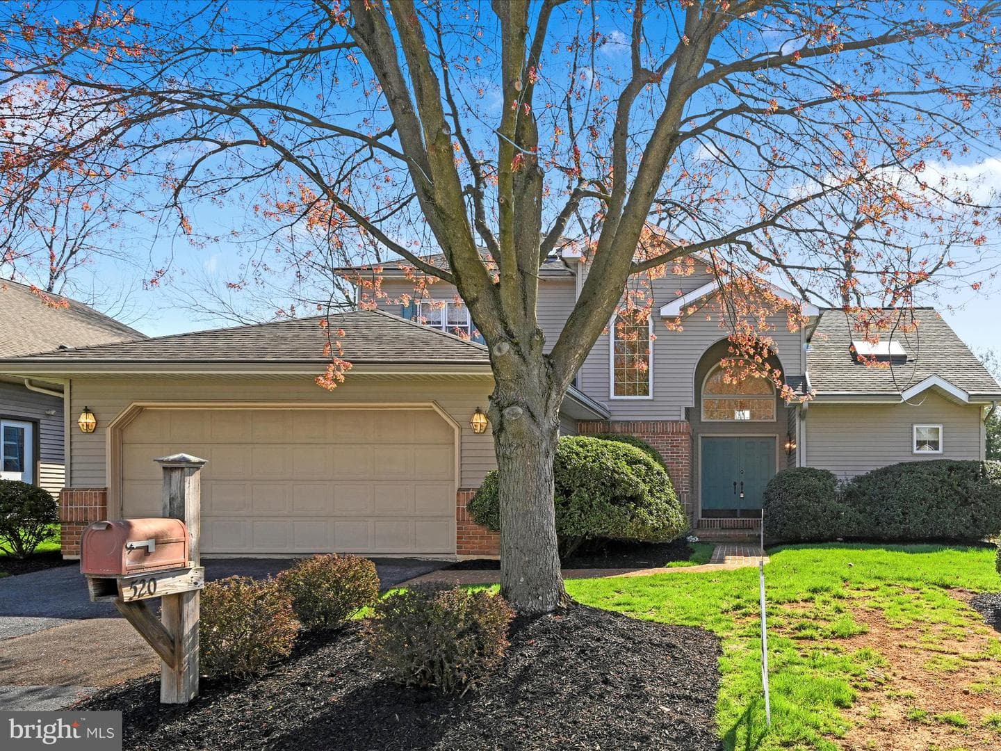 520 Waterside Circle