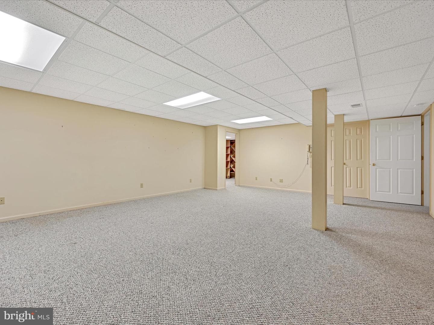 520 Waterside Circle photo 31