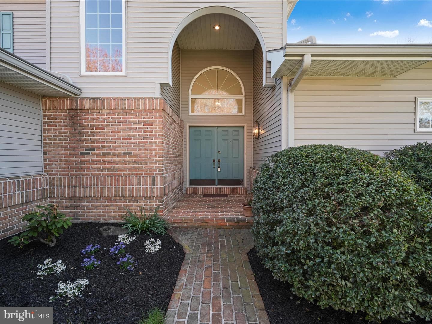 520 Waterside Circle photo 5