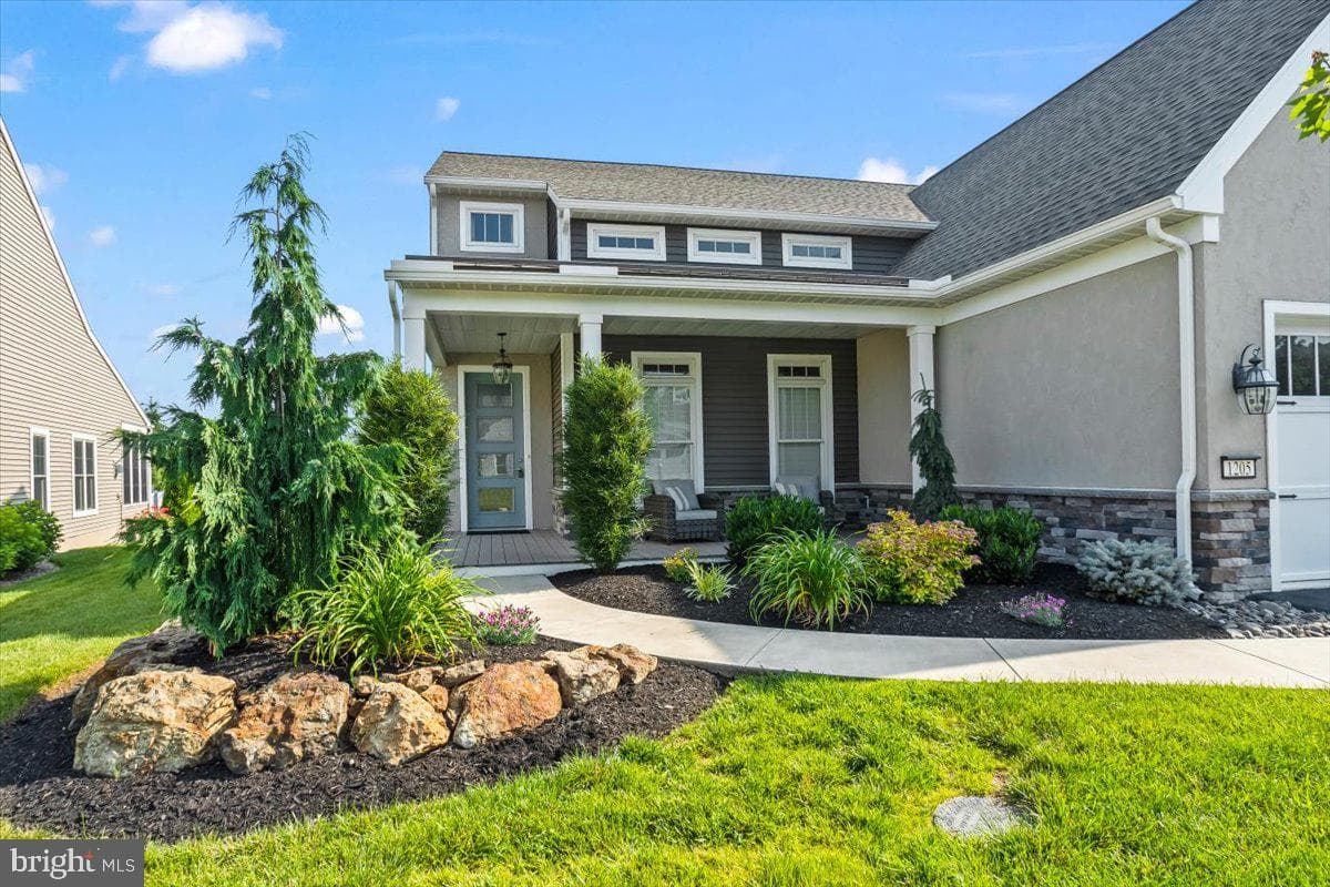 1205 Mosaic Drive photo 3