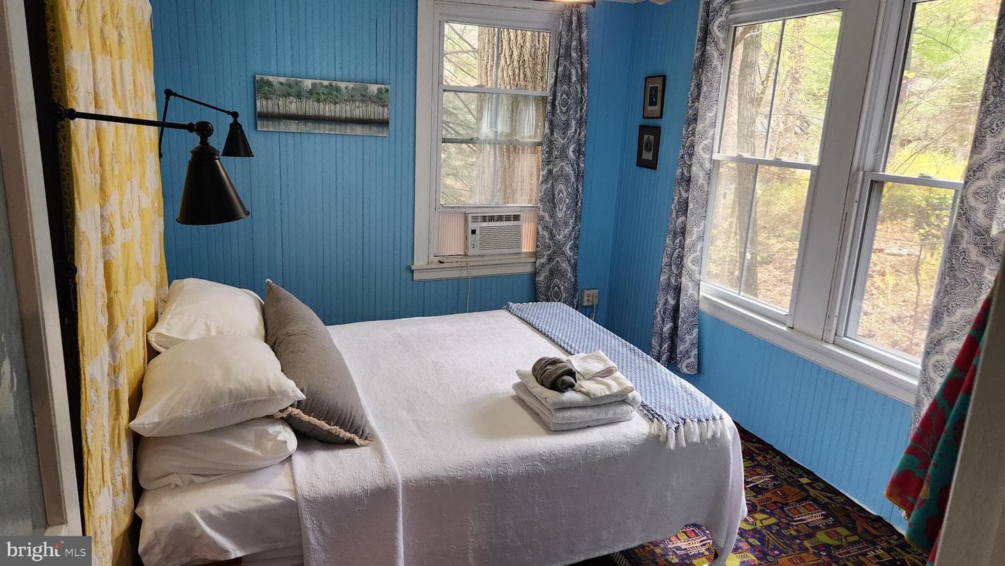 110 Brown Avenue photo 13
