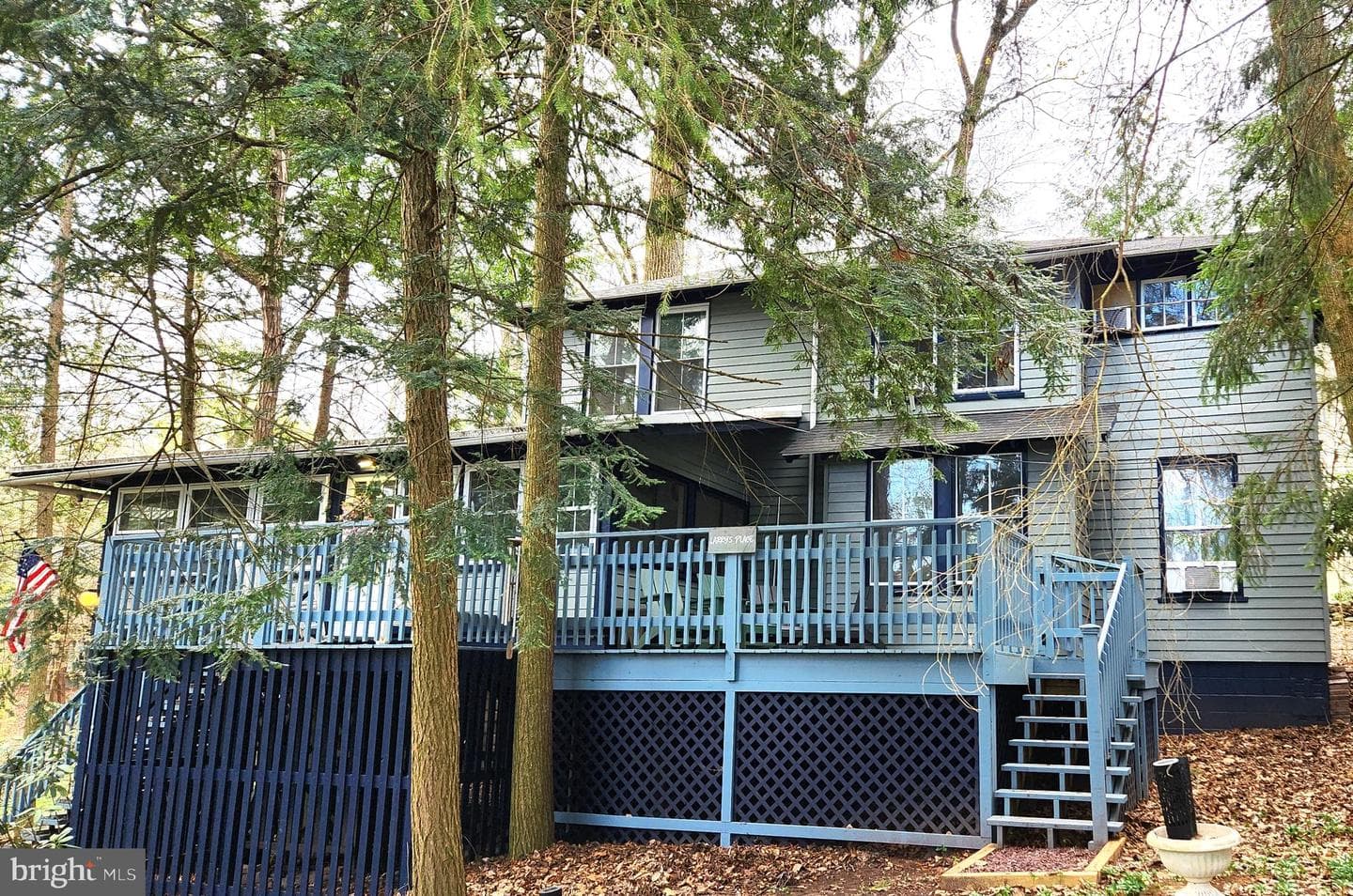 110 Brown Avenue photo 3