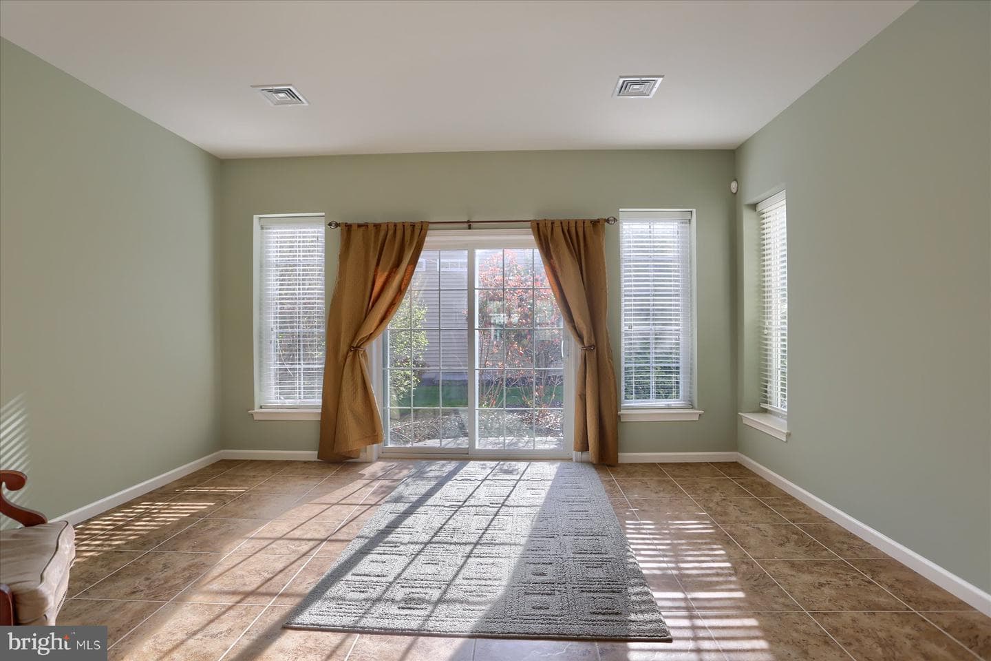 1033 Northgate Drive photo 13
