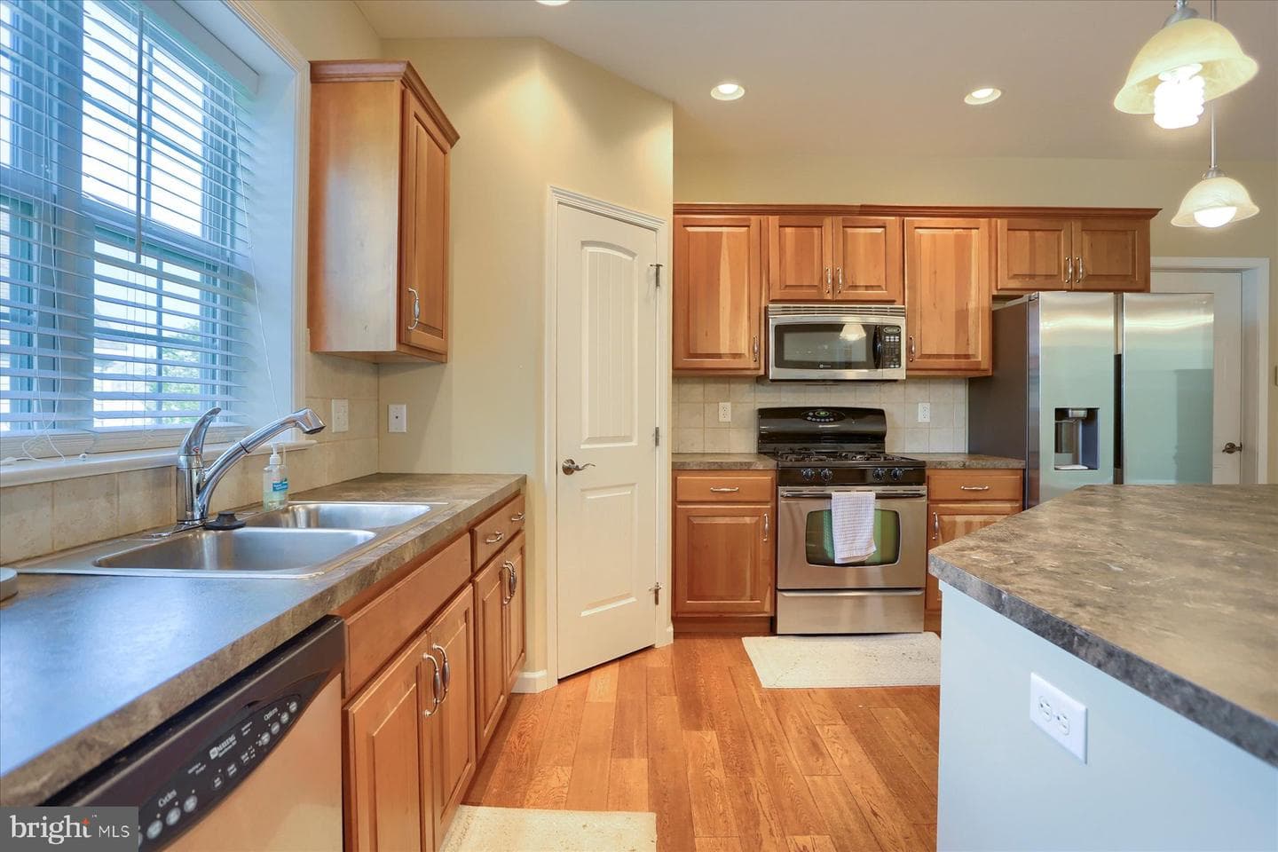 1033 Northgate Drive photo 8