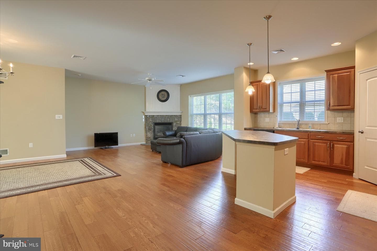 1033 Northgate Drive photo 9