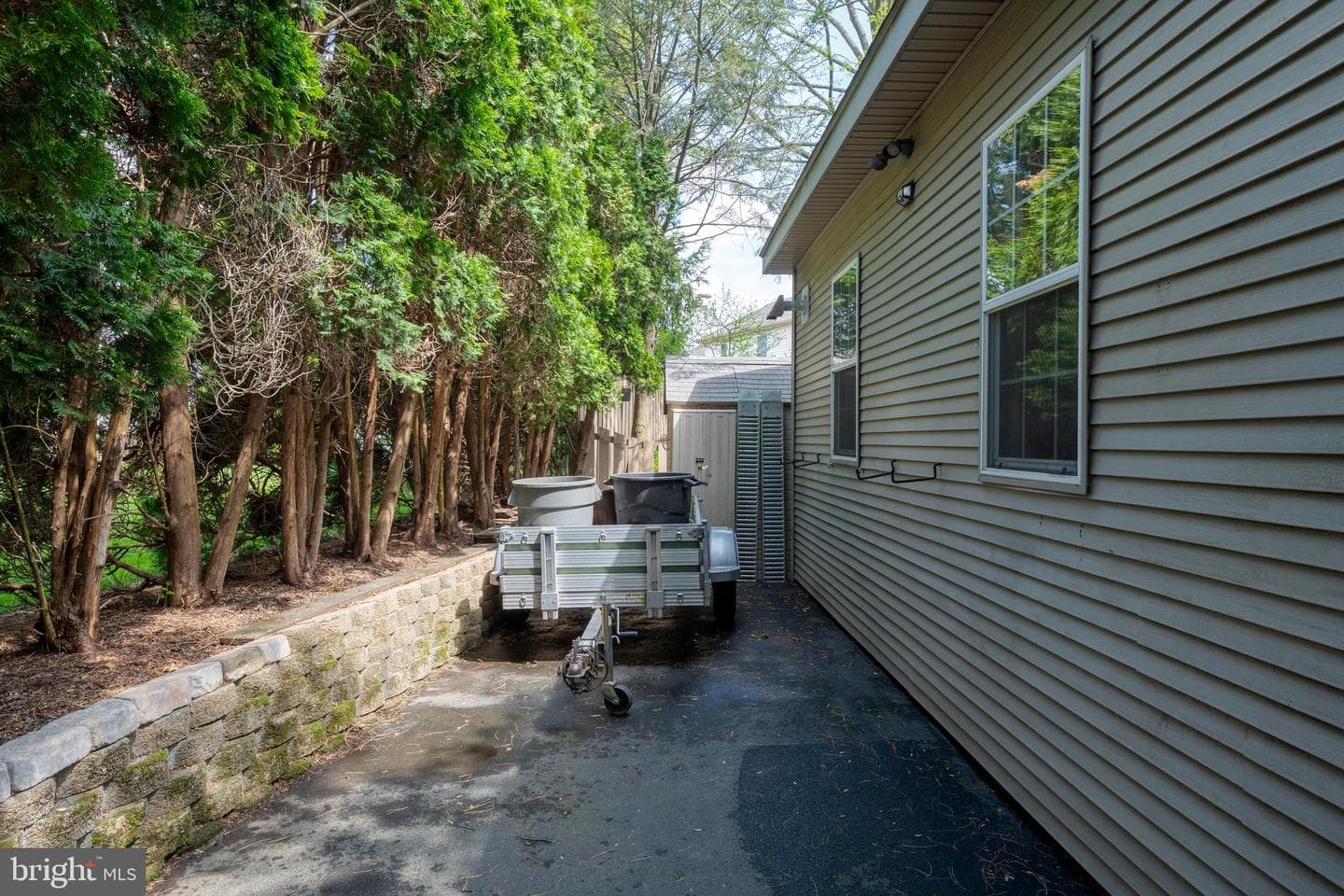 960 Hetrick Avenue photo 57