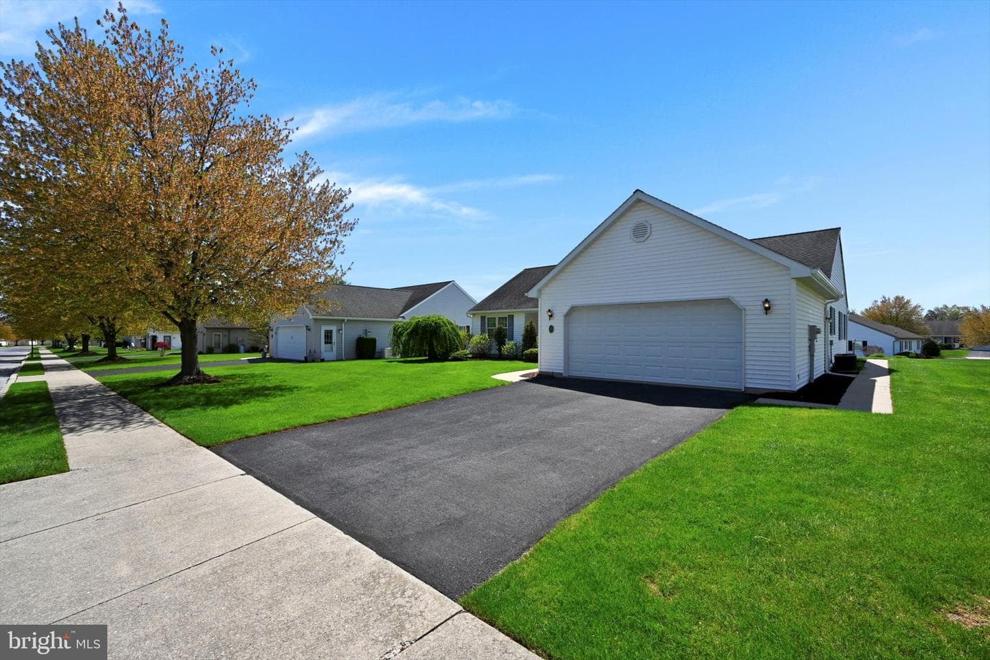 14 Rosemont Drive photo 3