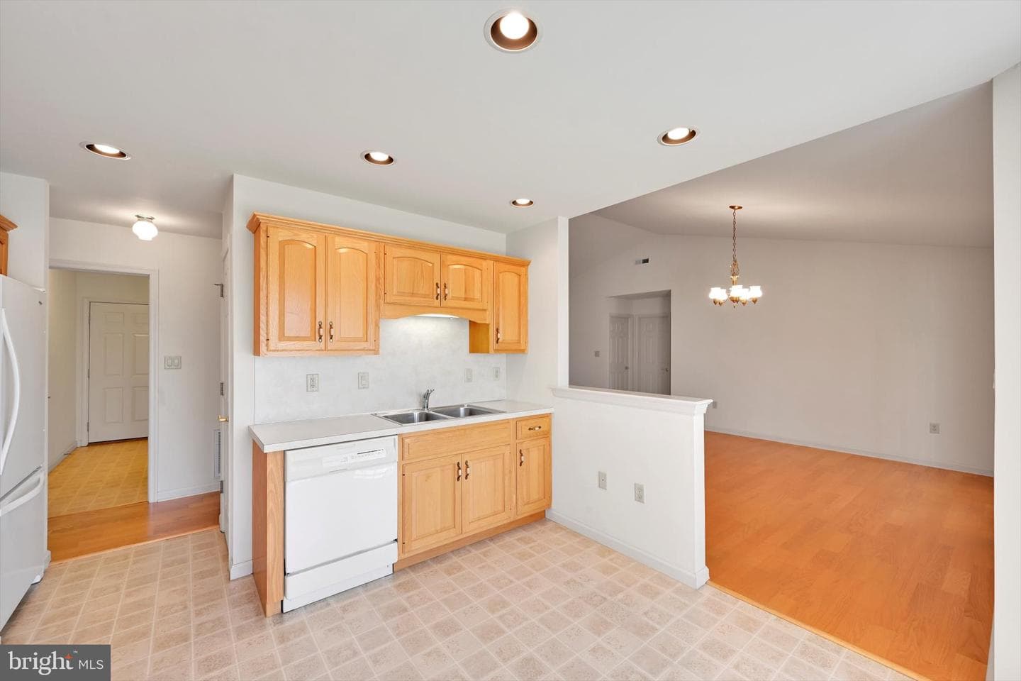 14 Rosemont Drive photo 8