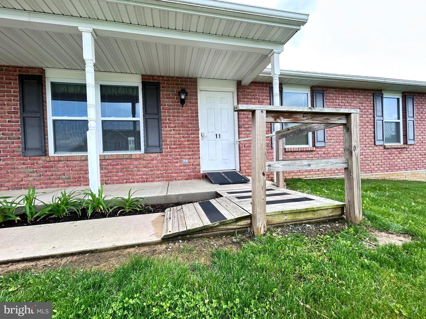 11 Eagle View Drive photo 4