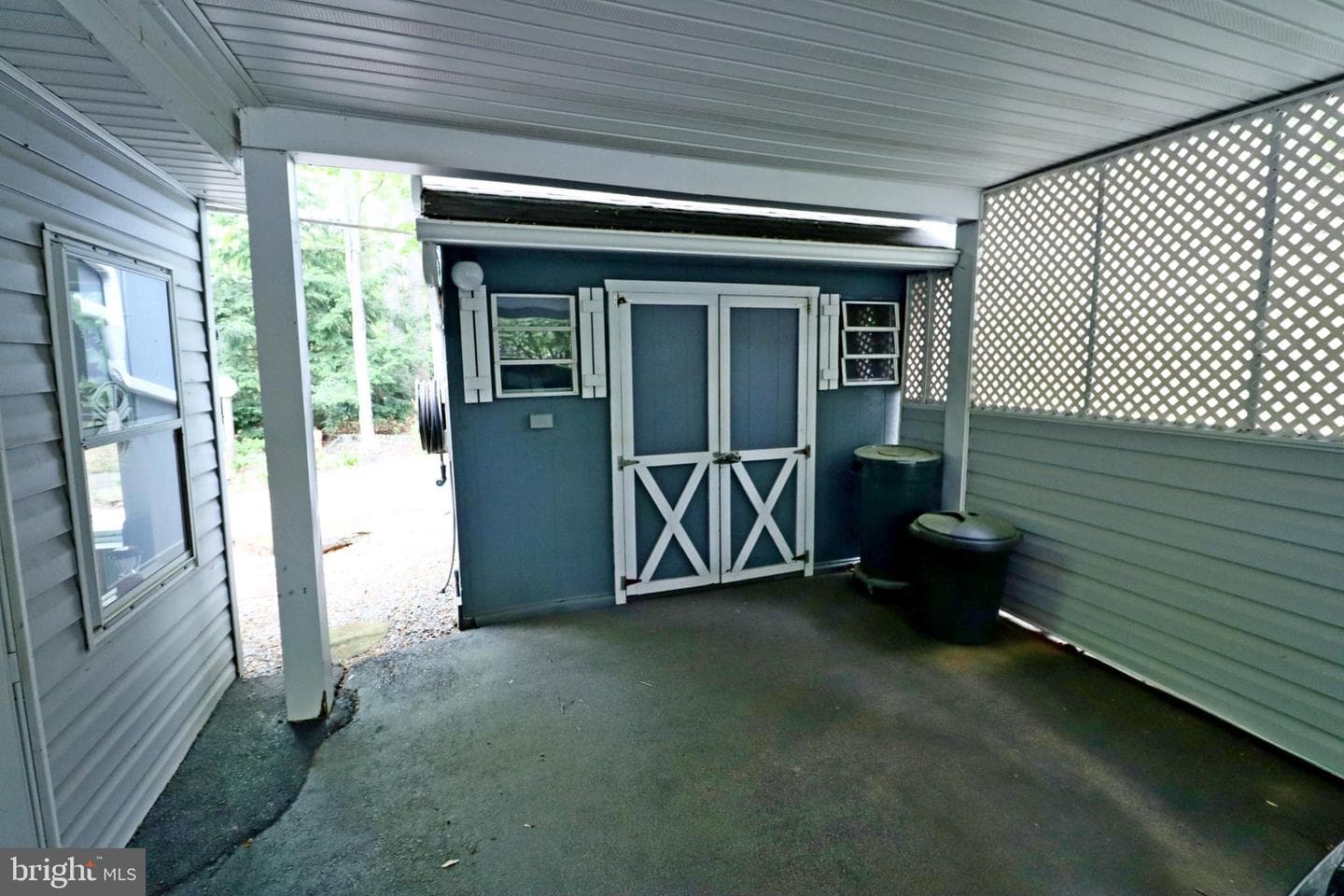 319 Maple Avenue photo 27