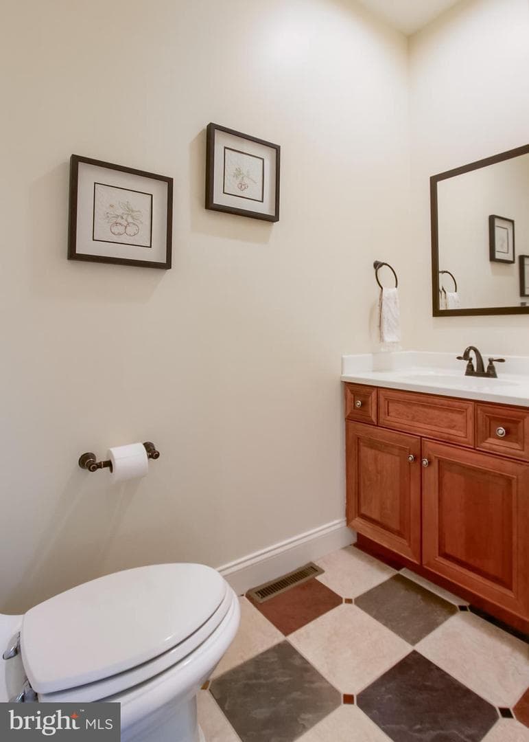 502 Woodland Circle photo 31