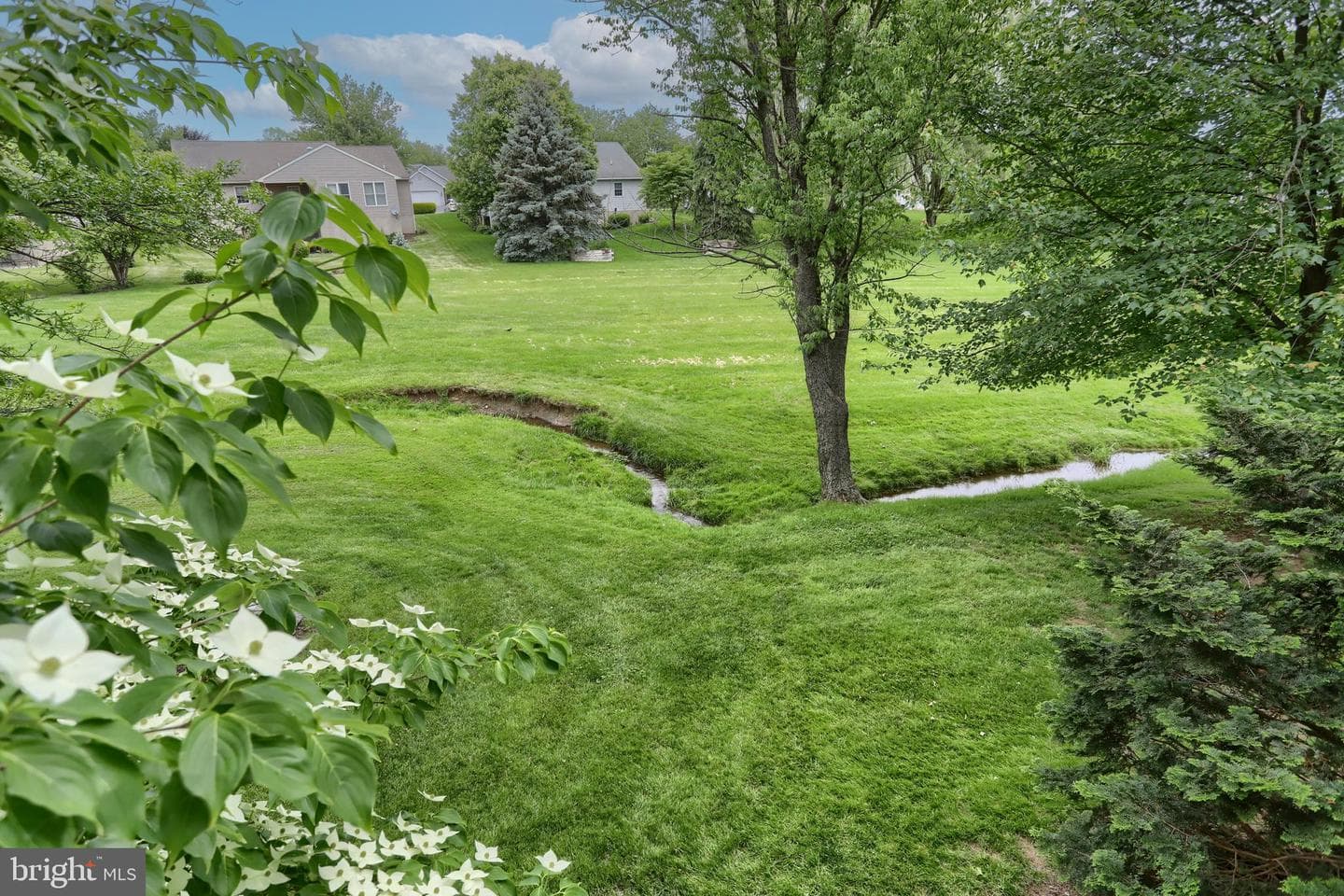 7 Brookside Circle photo 3