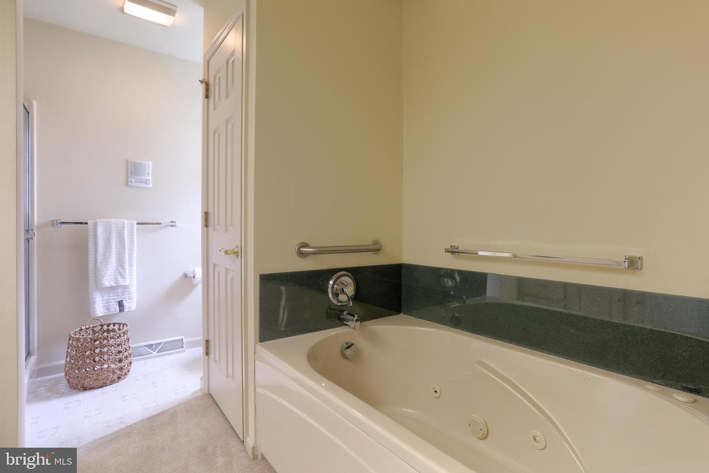7 Brookside Circle photo 42