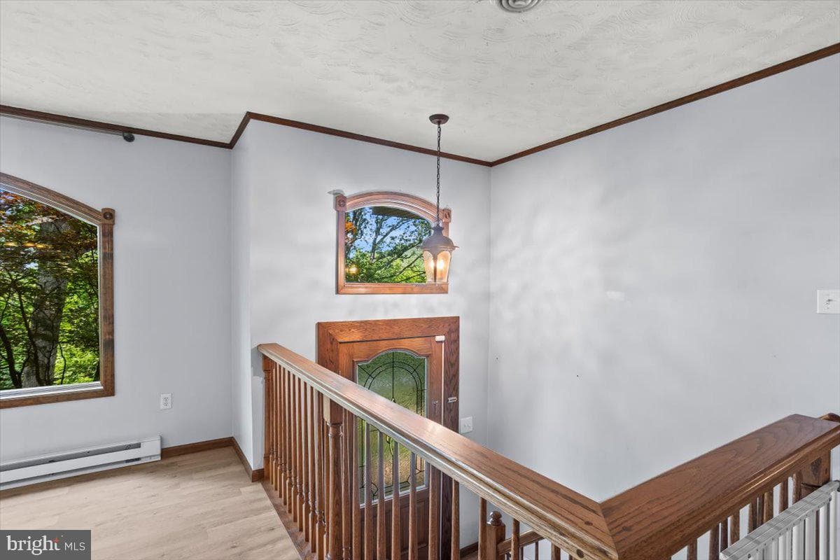 102 Ironmaster Road photo 3