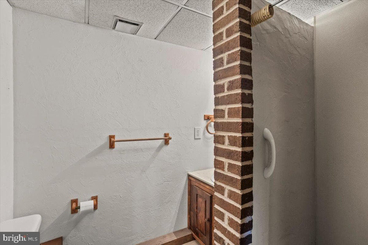 102 Ironmaster Road photo 34