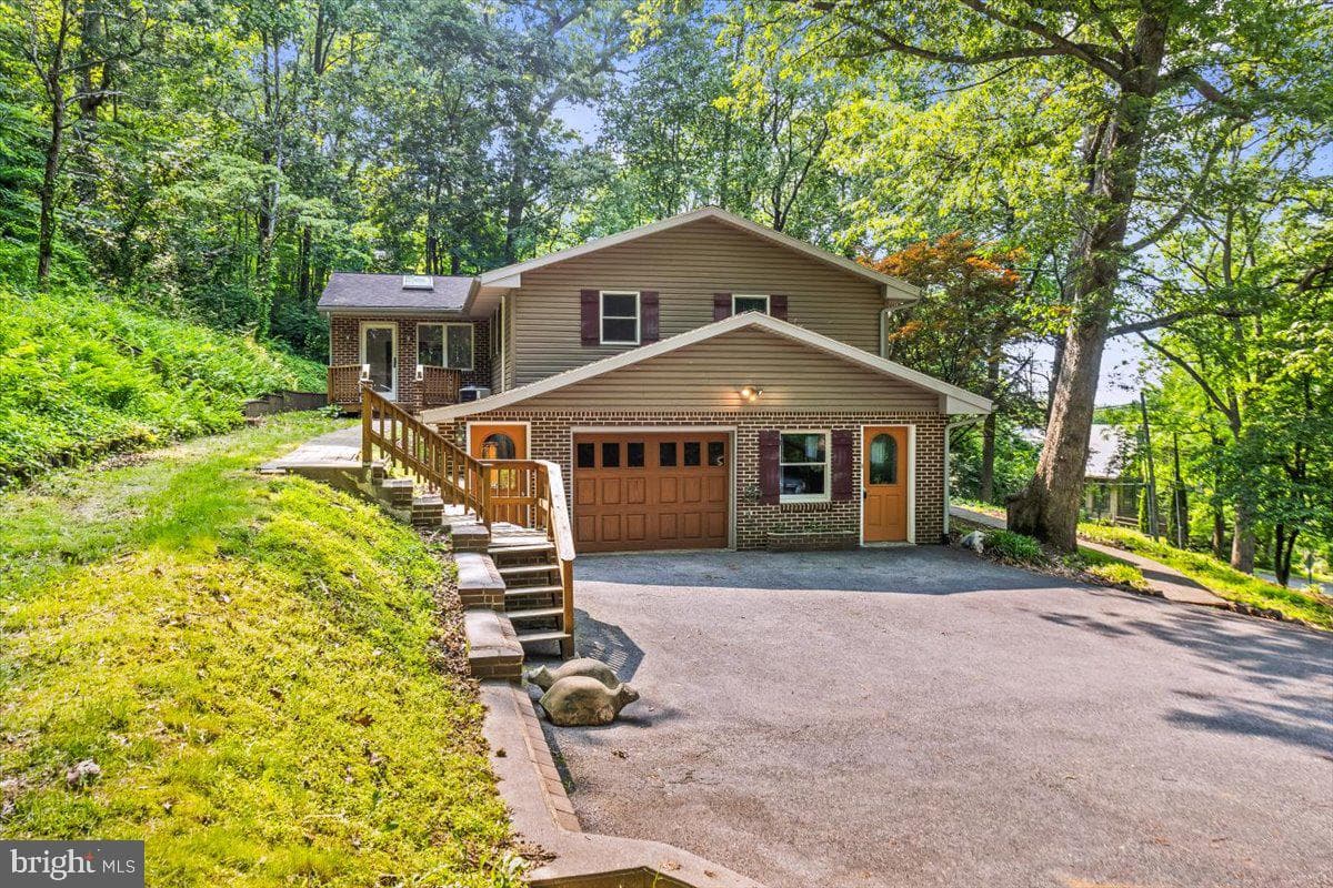102 Ironmaster Road photo 35
